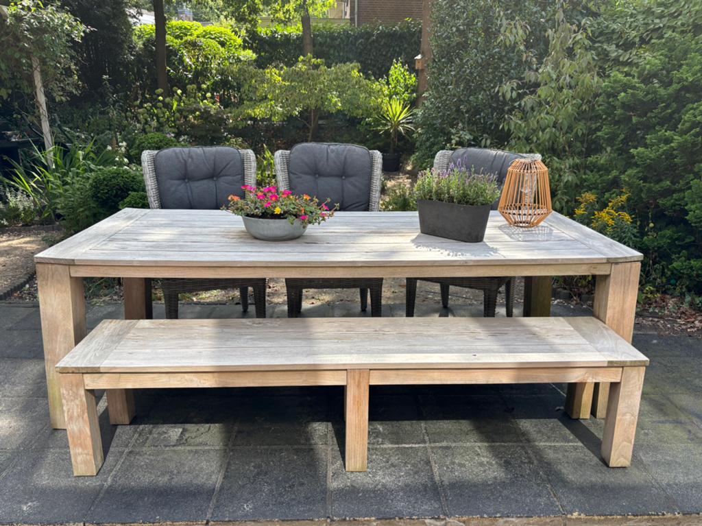 Complete luxe ROUGH tuinset met bankje totaal 6 zitplaatsen, Ophalen, Zo goed als nieuw