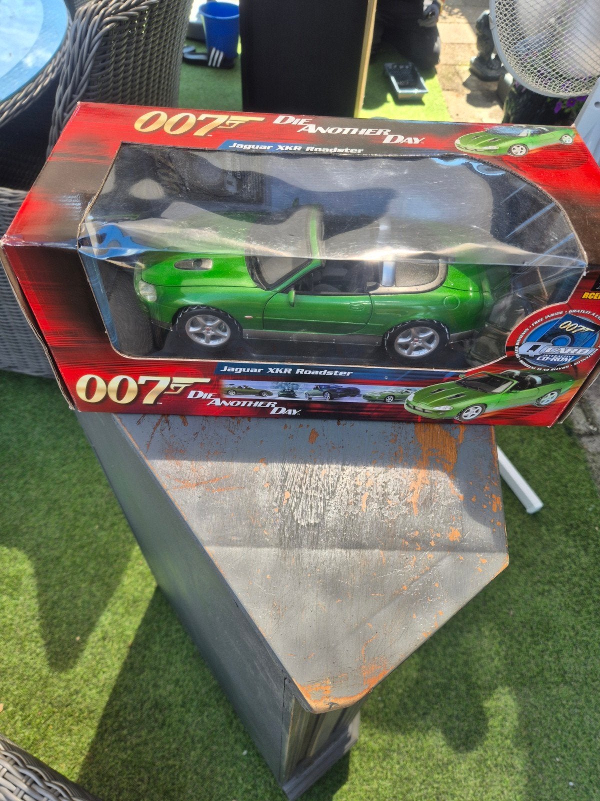 james bond  jaguar, Ophalen, Zo goed als nieuw, Auto, ERTL
