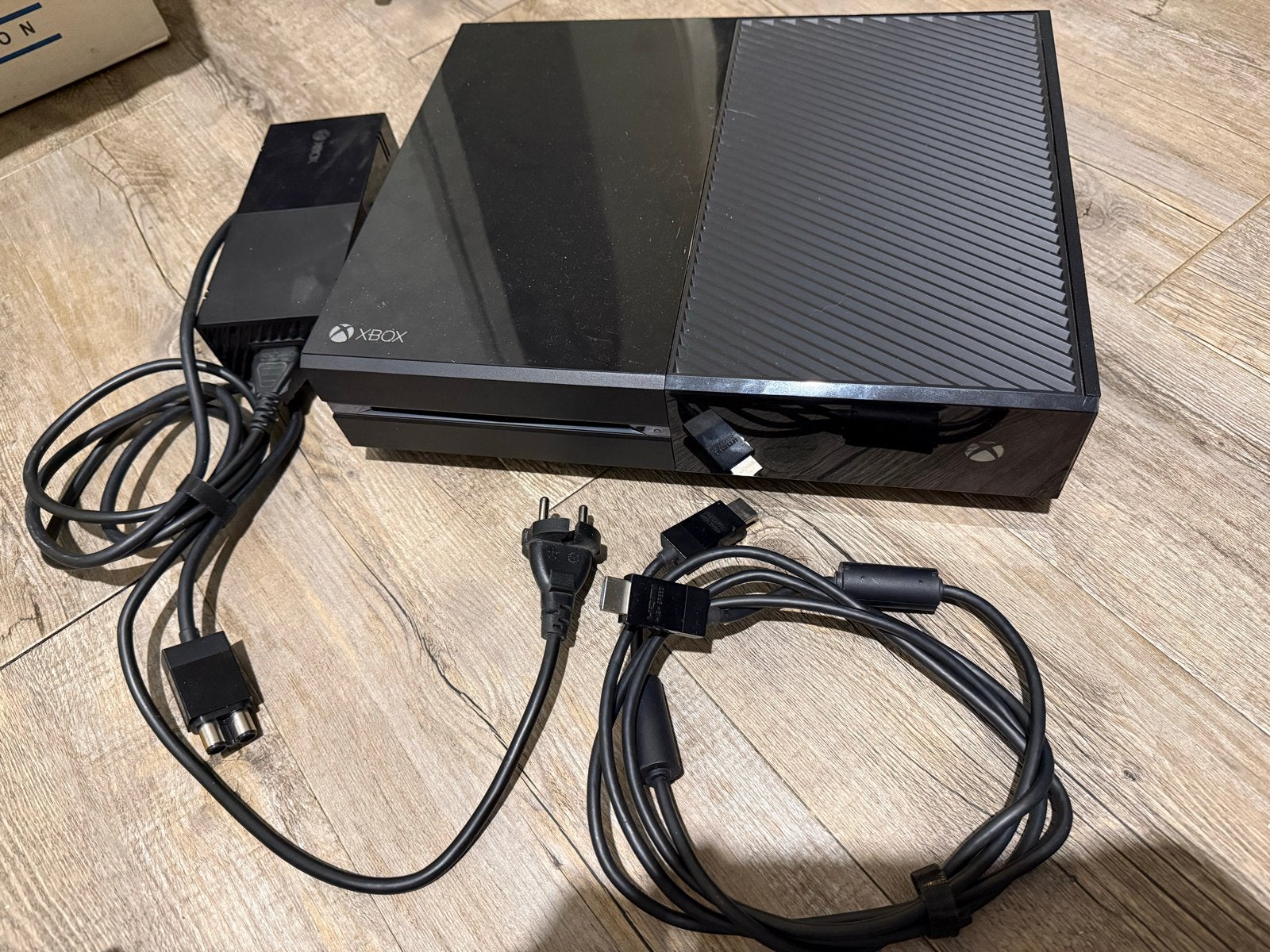 Xbox One console met voeding en kabels, Ophalen, Xbox One, Zonder controller, 500 GB
