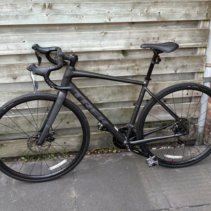 Trek Domane AL 2 Gen 4 – maat 54 – Matte Lithium Grey, Fietsen en Brommers, Fietsen | Racefietsen, Heren, Aluminium, Zo goed als nieuw