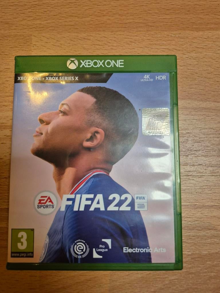 FIFA 22 Xbox One / Xbox Series X - Voetbalgame, Spelcomputers en Games, Games | Xbox One, Ophalen of Verzenden, Zo goed als nieuw