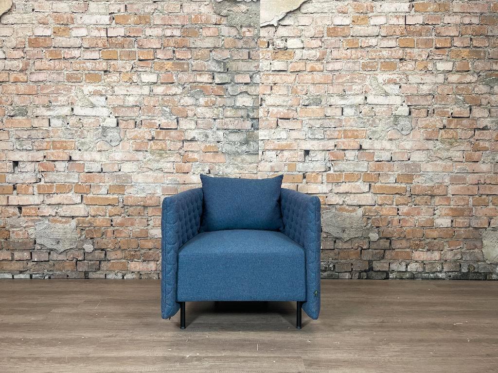 Naughtone Cloud Plain blauw bij TheReSales, Huis en Inrichting, Fauteuils, Ophalen, Minder dan 75 cm, Design, Zo goed als nieuw