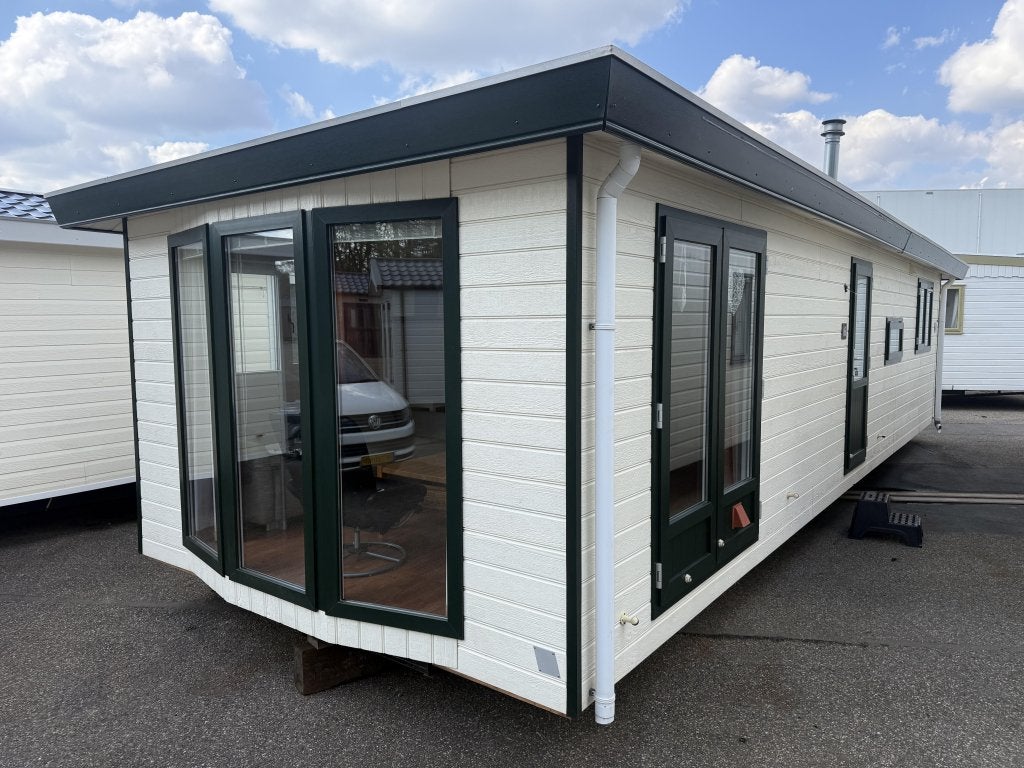 Klein Paradijs chalet 11.20 x 3.70 m 2 Slp Winterhard, Niet ingevuld, Niet ingevuld, Niet ingevuld