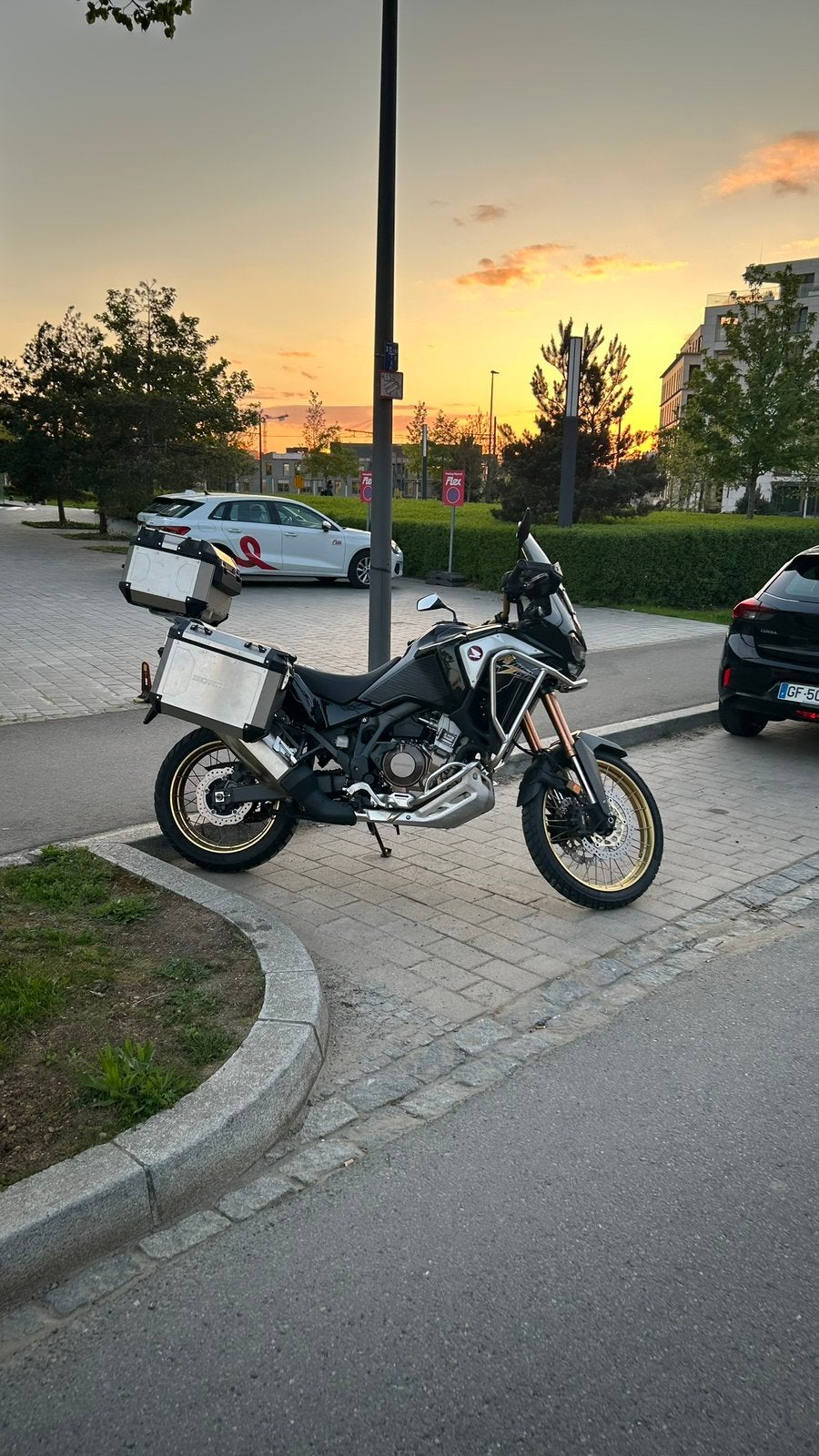 Honda CRF1100L Africa Twin Adventure Sports – Full Option, 2 cilinders, Occasion, Motorrijbewijs A, Particulier