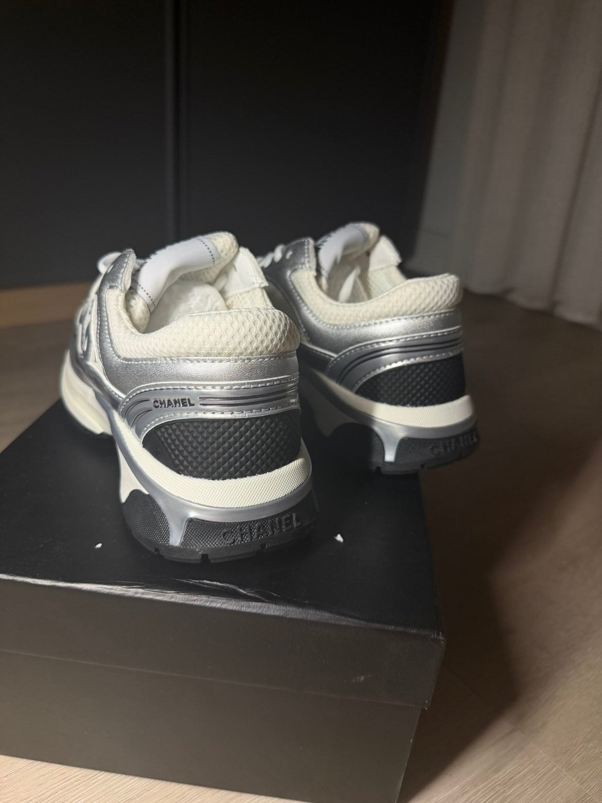 Chanel Sneakers - Zo goed als nieuw maat 39, Ophalen of Verzenden, Zo goed als nieuw, Wit, Sneakers of Gympen