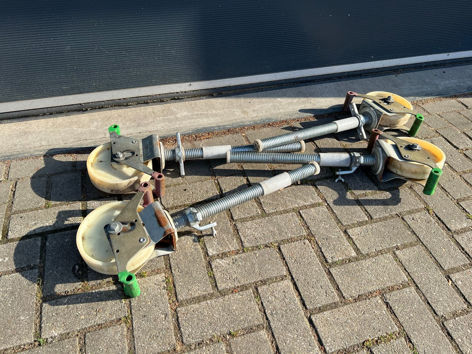 Steigerwielen voor rolsteiger of kamersteiger, Doe-het-zelf en Verbouw, Steigers, Ophalen, Gebruikt, Rolsteiger of Kamersteiger