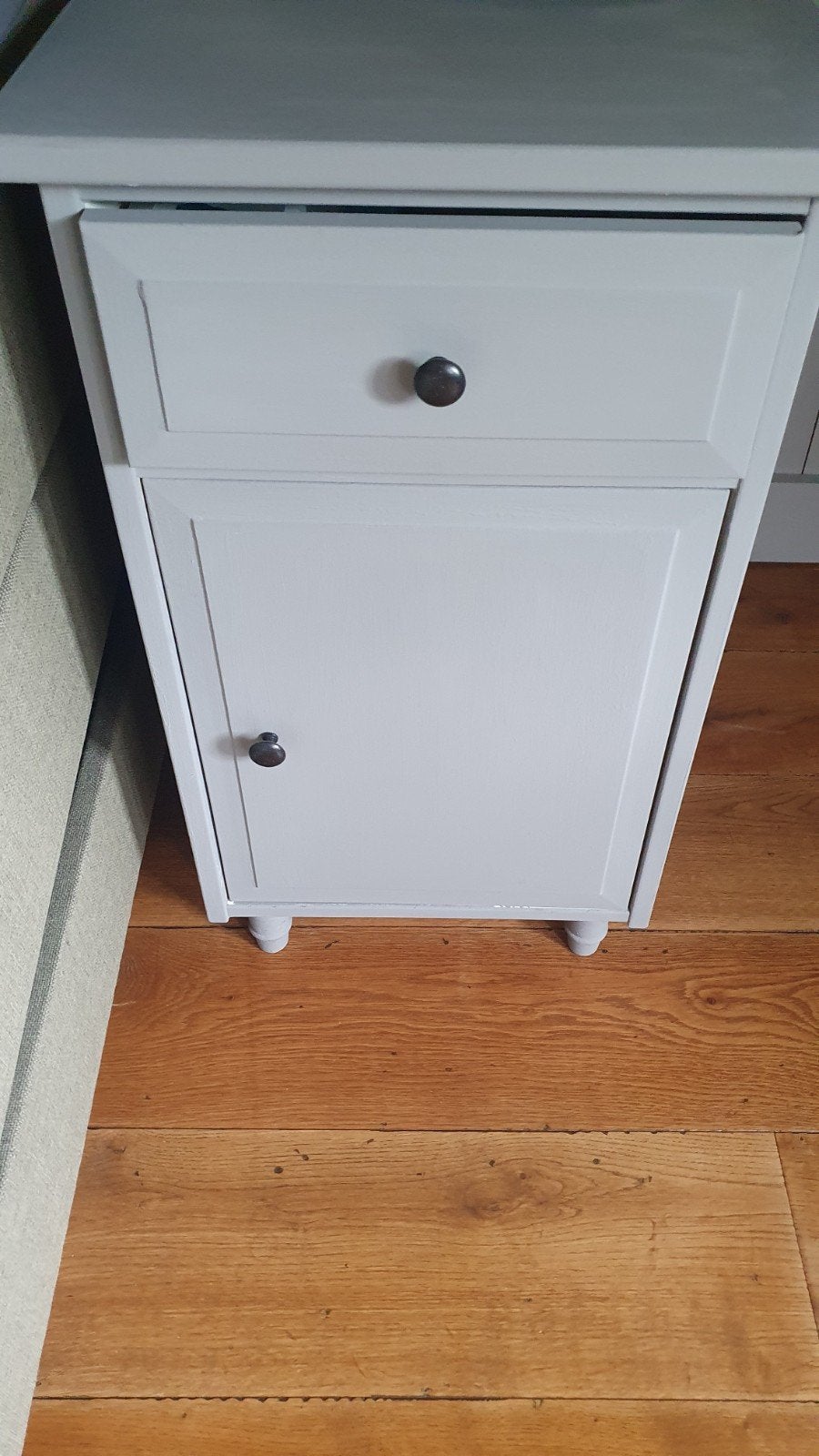 2 nette geverfde nachtkastjes van IKEA - mat grijs, Ophalen, Gebruikt, Hout