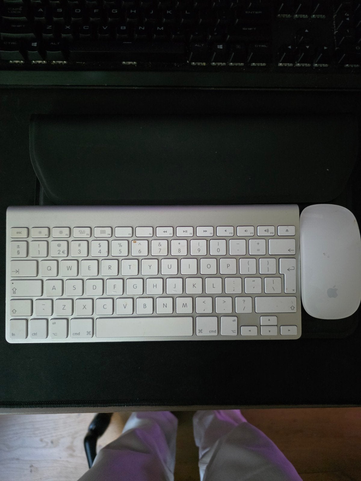 Apple magic keyboard en mouse met Thule hoes, Rechtshandig, Muis, Toetsenbord en muis-set, Ophalen of Verzenden
