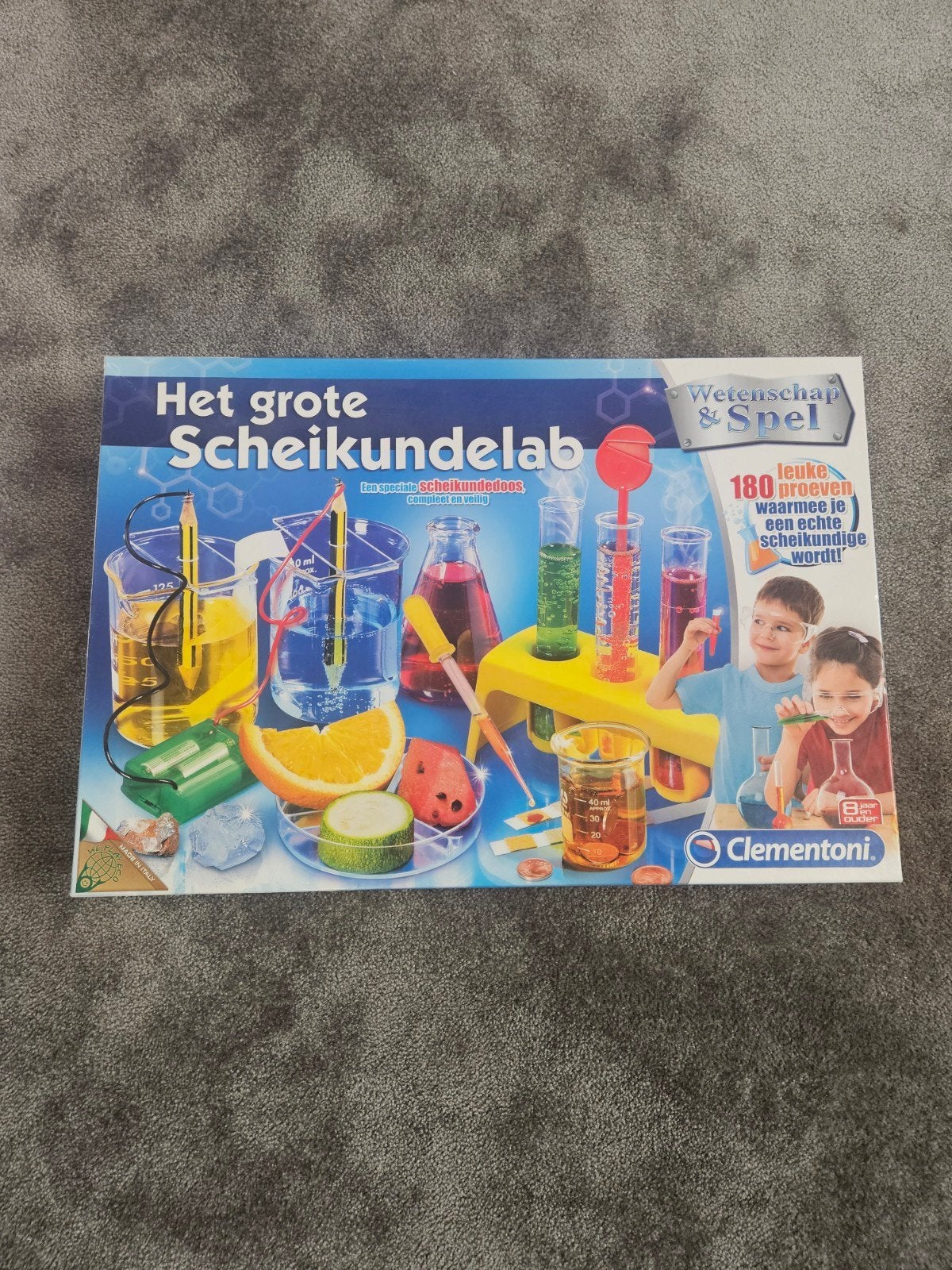 Het grote scheikundelab, Ophalen, Gebruikt, Jongen of Meisje