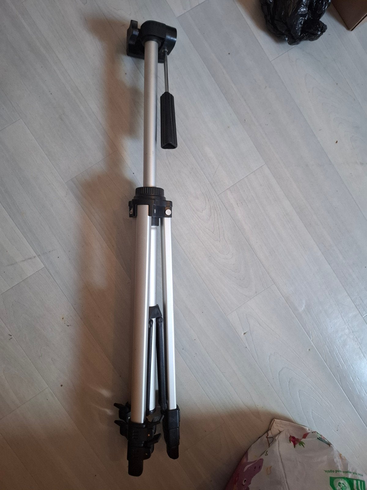 Compact en lichtgewicht statief, Ophalen, Met handvat, 125 cm of minder, Driepoot