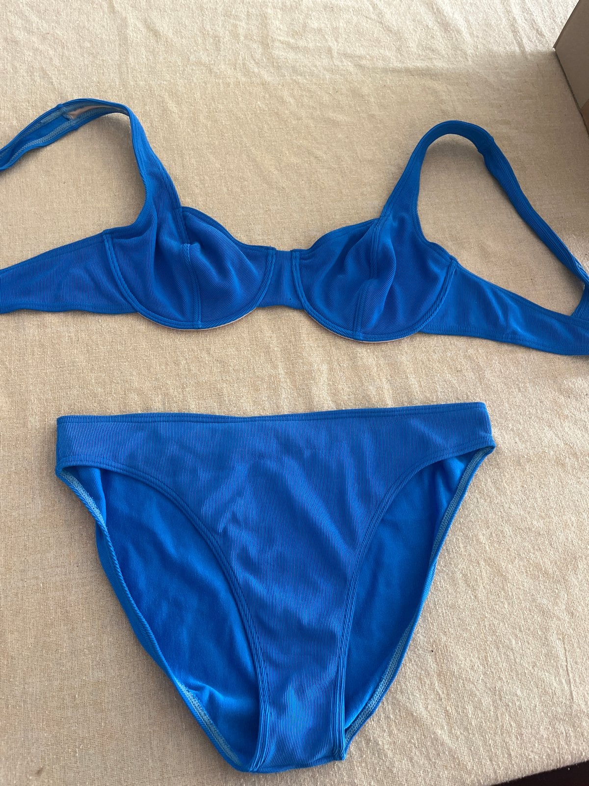 Klm Blauwe bikini set - Zo goed als nieuw maat 42, Kleding | Dames, Ophalen of Verzenden, Zo goed als nieuw, Blauw, Bikini