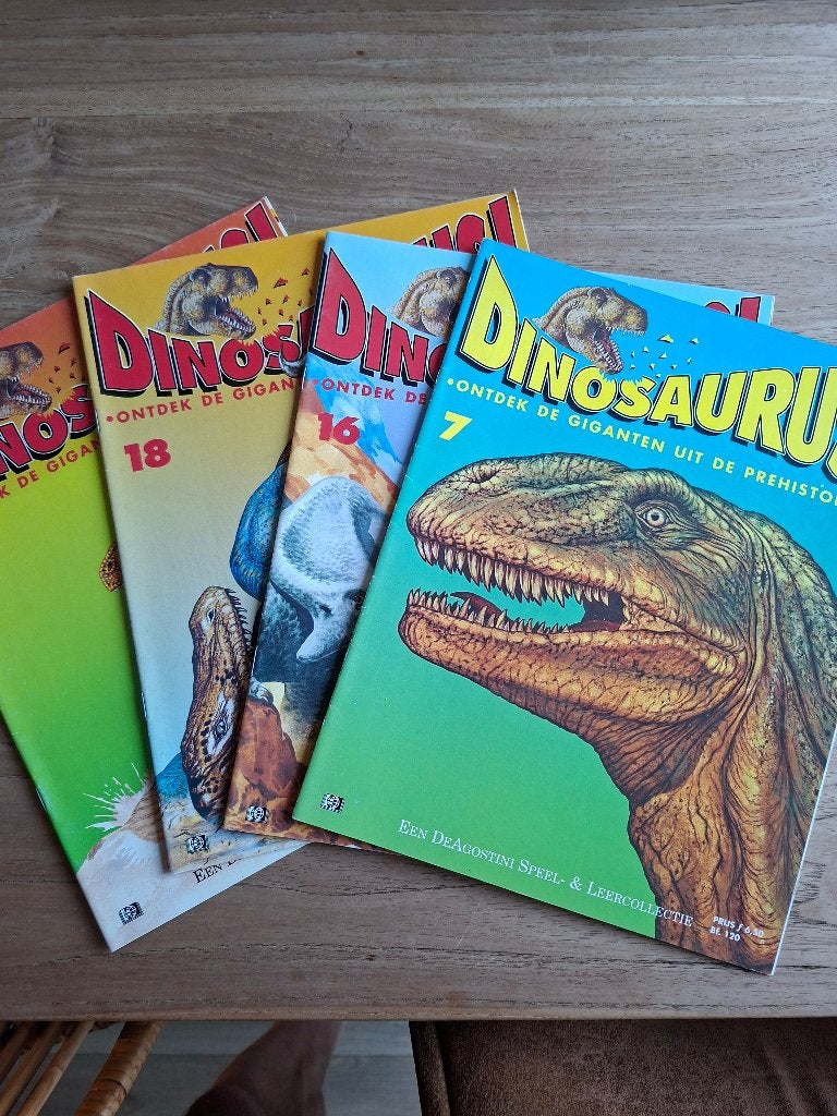 4 magazines Dinosauriërs, Ophalen of Verzenden, Zo goed als nieuw, Wetenschap en Natuur