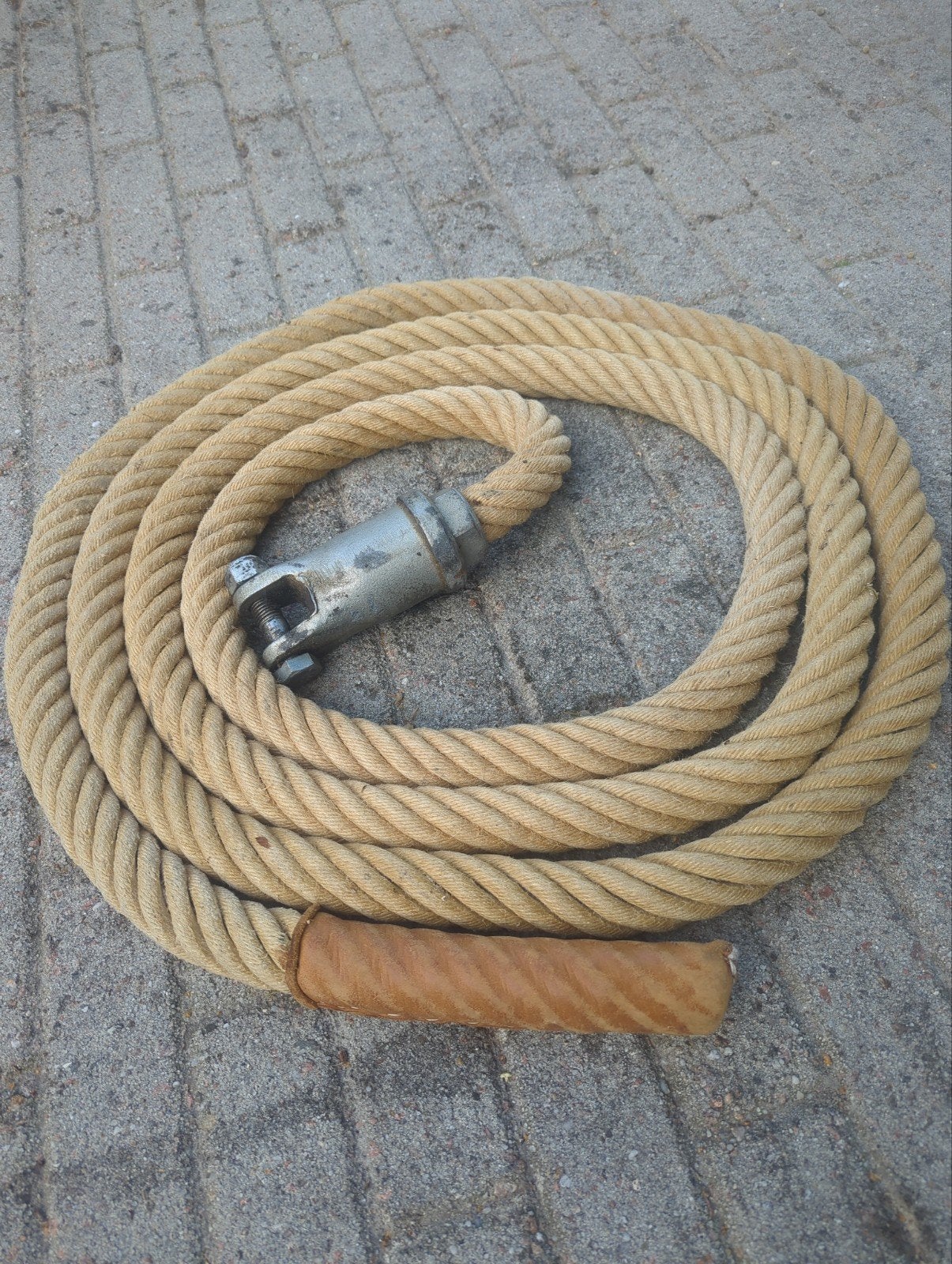 Klimtouw uit gymzaal 5 meter lang, Ophalen, Gebruikt