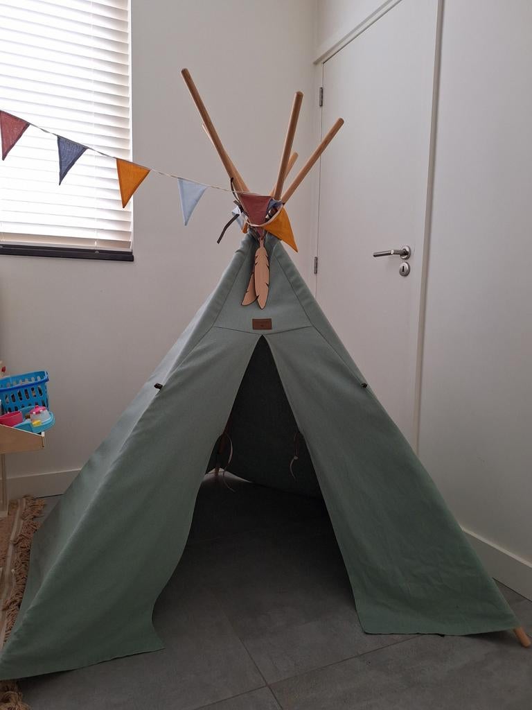 Tipi tent Nobodinoz, Ophalen
