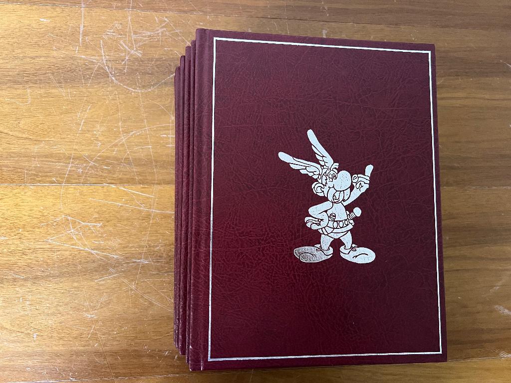 Asterix bundeling 2e reeks 1 t/m 6 compleet., Boeken, Complete serie of reeks, Ophalen of Verzenden, Gelezen