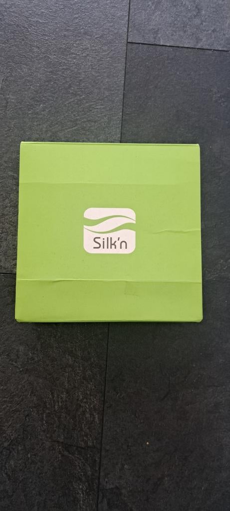 Silk'n Glide IPL Ontharingsapparaat - ZGAN, Ophalen of Verzenden, Zo goed als nieuw, Scheren en Epileren