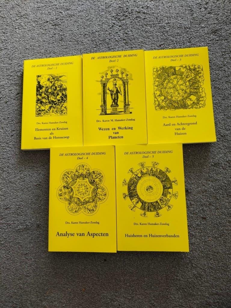 De Astrologische Duiding - Hamaker-Zondag (5 delen), Boeken, Achtergrond en Informatie, Astrologie, Dr. Karen Hamaker-Zondag, Ophalen of Verzenden