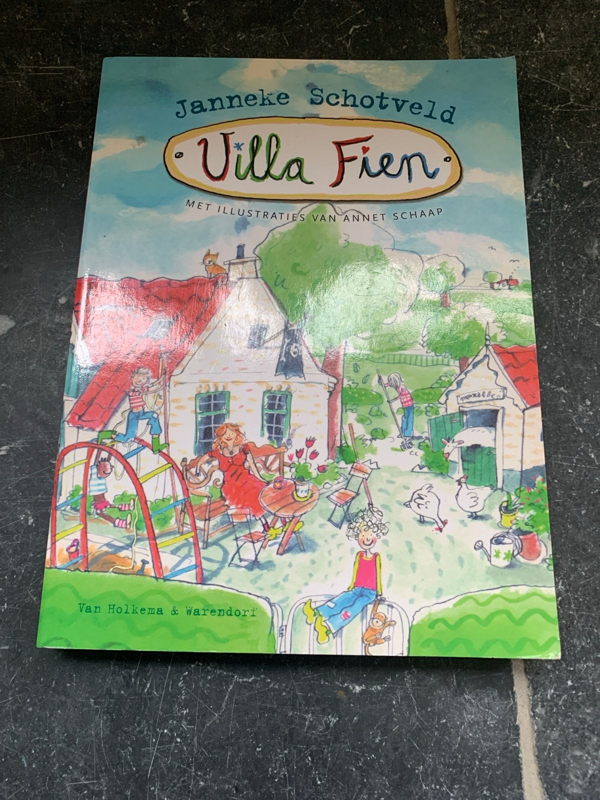 Villa Fien - Janneke Schotveld (Kinderboek), Ophalen of Verzenden, Gelezen, Fictie algemeen