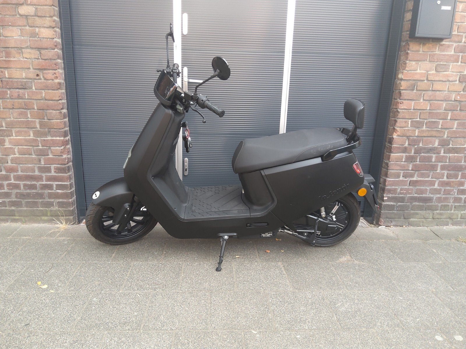 Nette La Souris E-ID6 Bosch snor bj2023/1800km/mat zwart, Elektrisch, Zo goed als nieuw, La Souris, Nvt