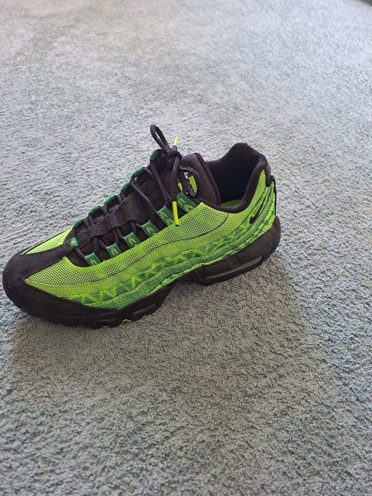 Nike Air Max 95 OG - Maat 41 (Naija), Ophalen of Verzenden, Zo goed als nieuw, Hardloopschoenen, Nike