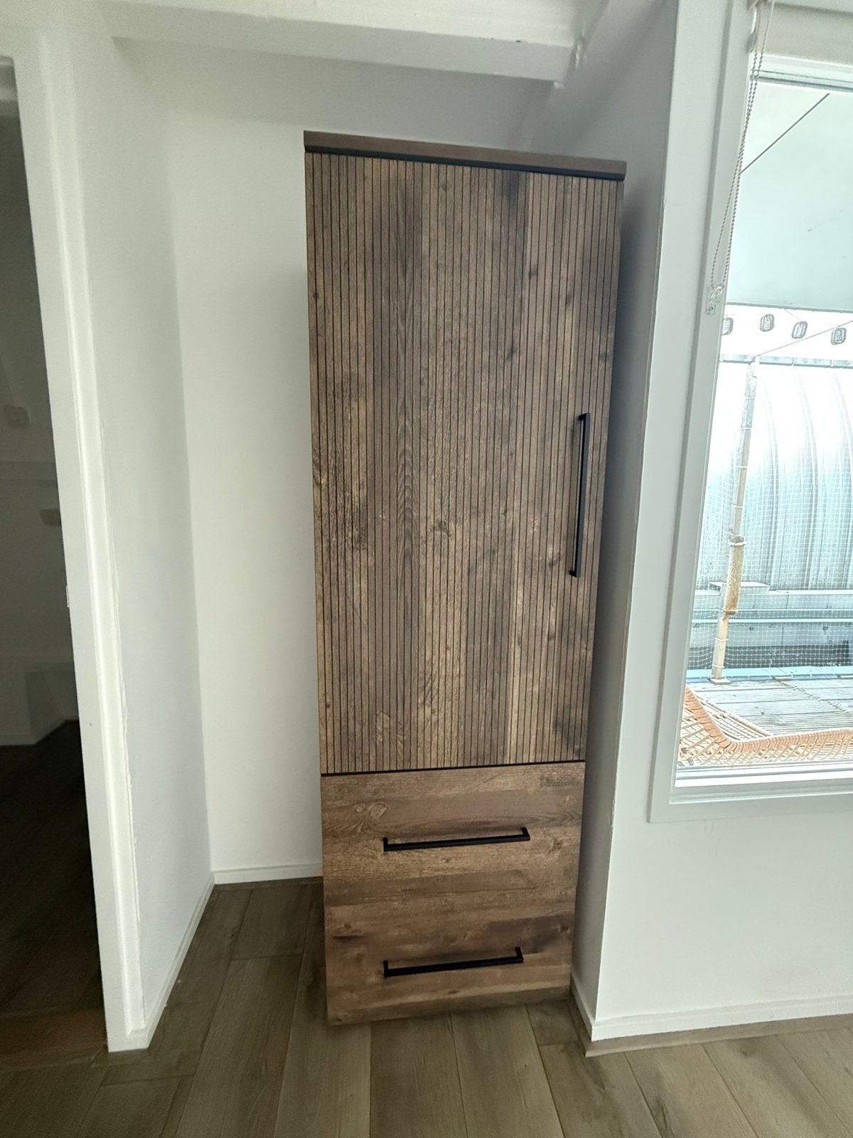 Houten Bruine Kast - vanwege verhuizing in verkoop, Ophalen, Met deur(en), 50 tot 100 cm, Zo goed als nieuw