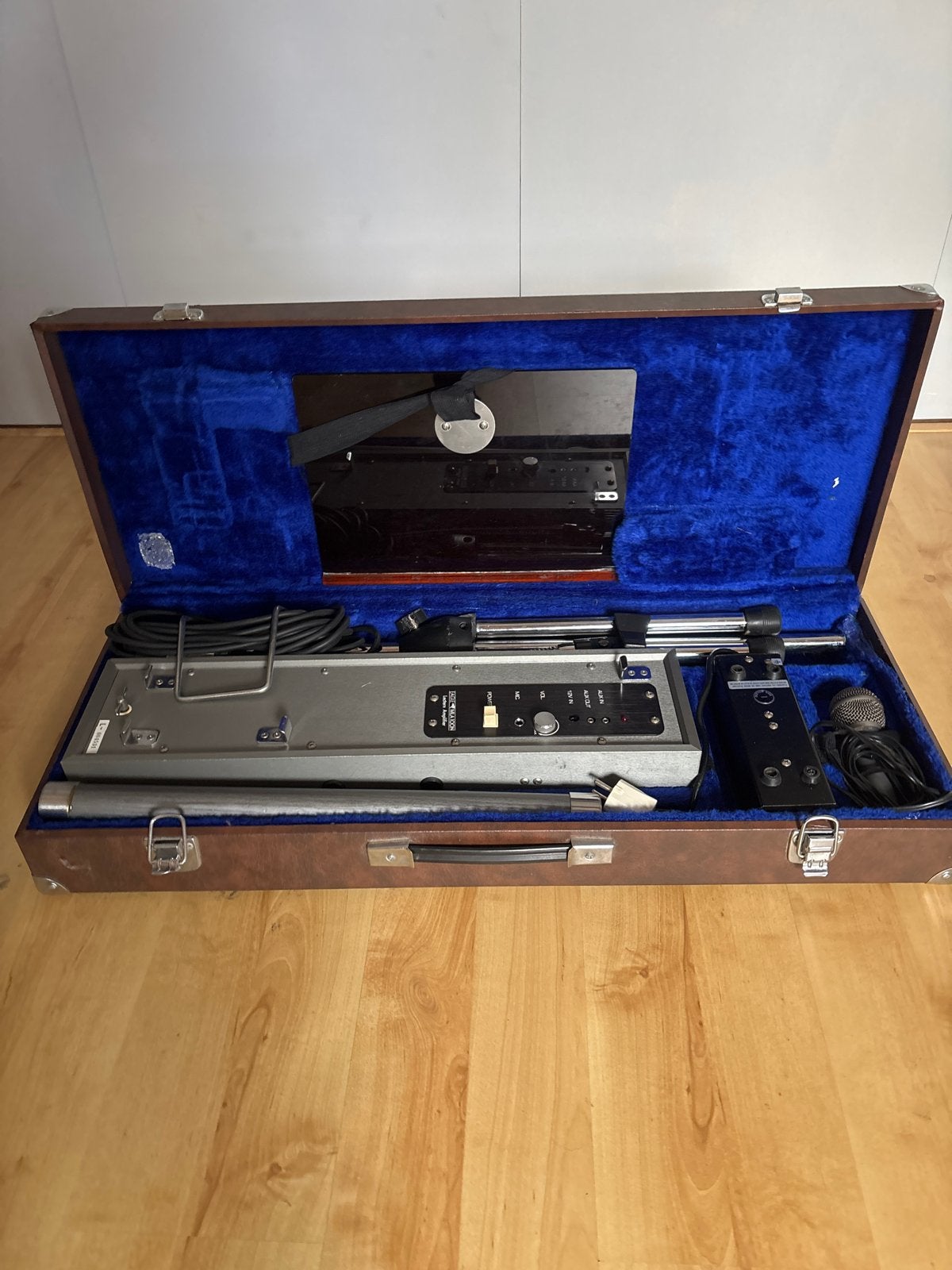 Vintage Eagle MLA100N Lessenaar Versterker met Microfoon, Ophalen, Gebruikt, Overige typen