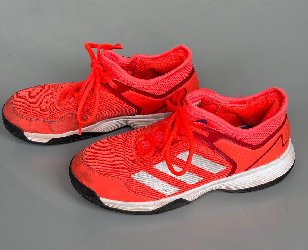 Adidas tennisschoenen - maat 35, Gebruikt, L00, Schoenen, Ophalen