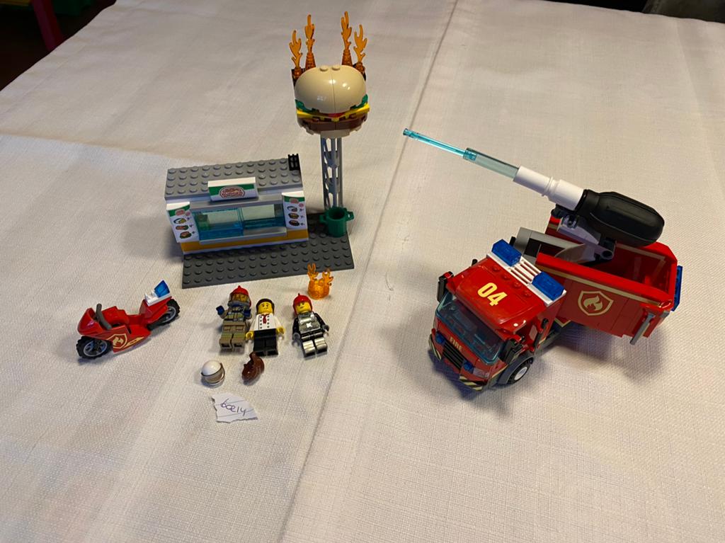 Lego 60214 Burger Bar Fire Rescue, Compleet, Lego, Ophalen of Verzenden, Complete set