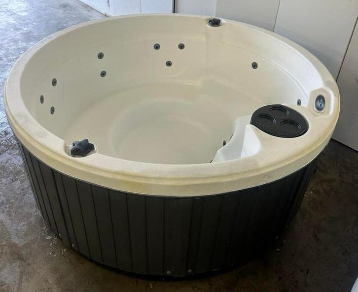 Jacuzzi  | Gebruikt | Spa Malta Luxury, Ophalen of Verzenden