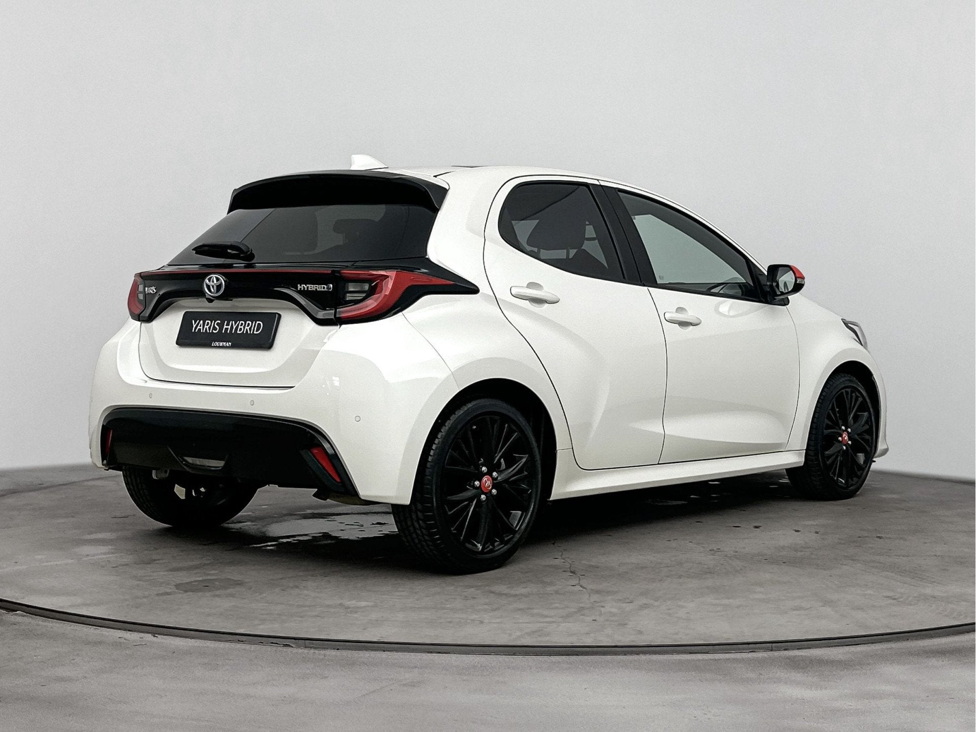 Toyota Yaris 1.5 Hybrid Tokyo Spirit | Panodak | JBL | Parke, 12 maanden, 450 kg, Gebruikt, 1490 cc