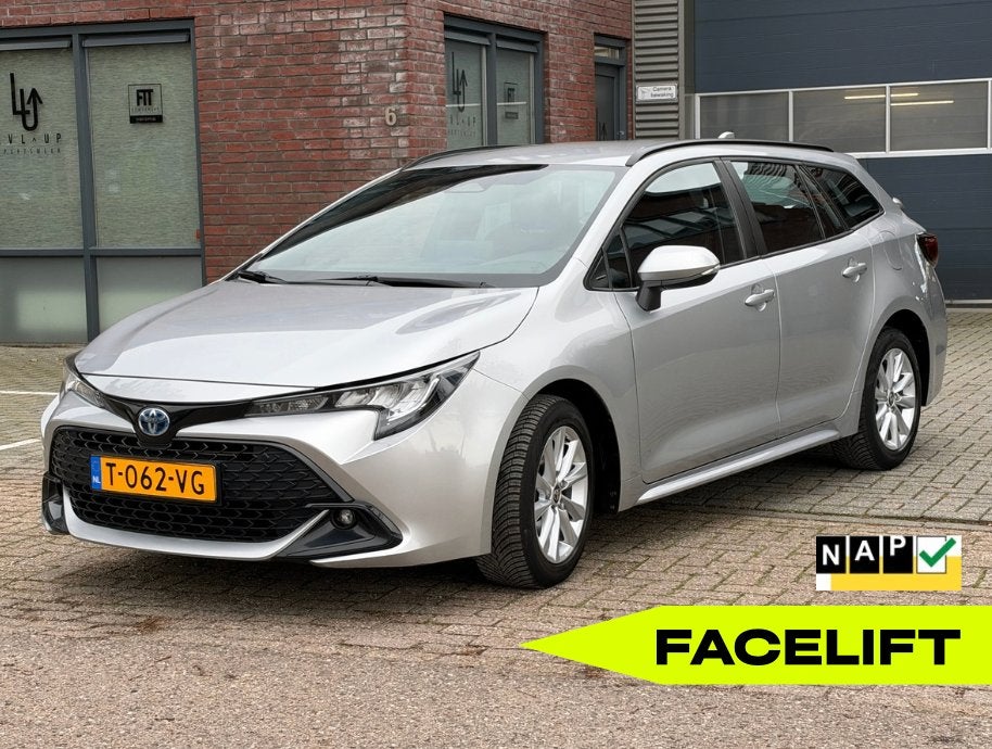 Toyota Corolla TS Hybrid 140 Active | FACELIFT, Auto's, 4 cilinders, Verwarmde buitenspiegels, Corolla, Hybride Elektrisch/Benzine