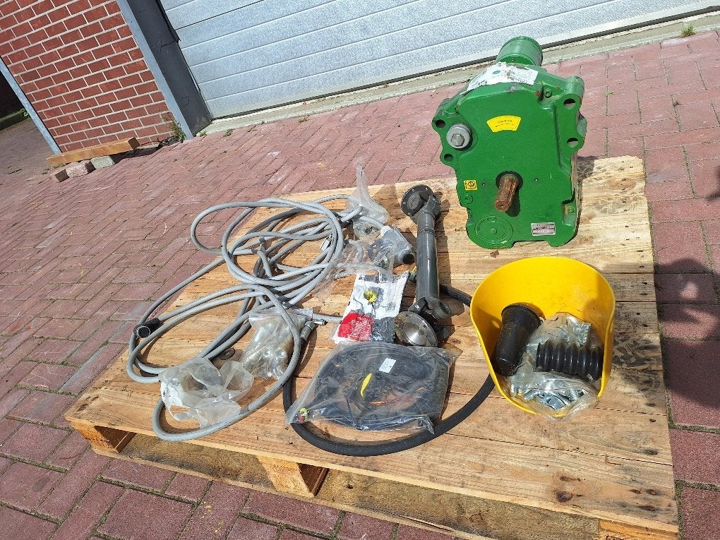 Zuidberg Frontaftakas Front PTO John Deere 6135M tot 6M240, Ophalen