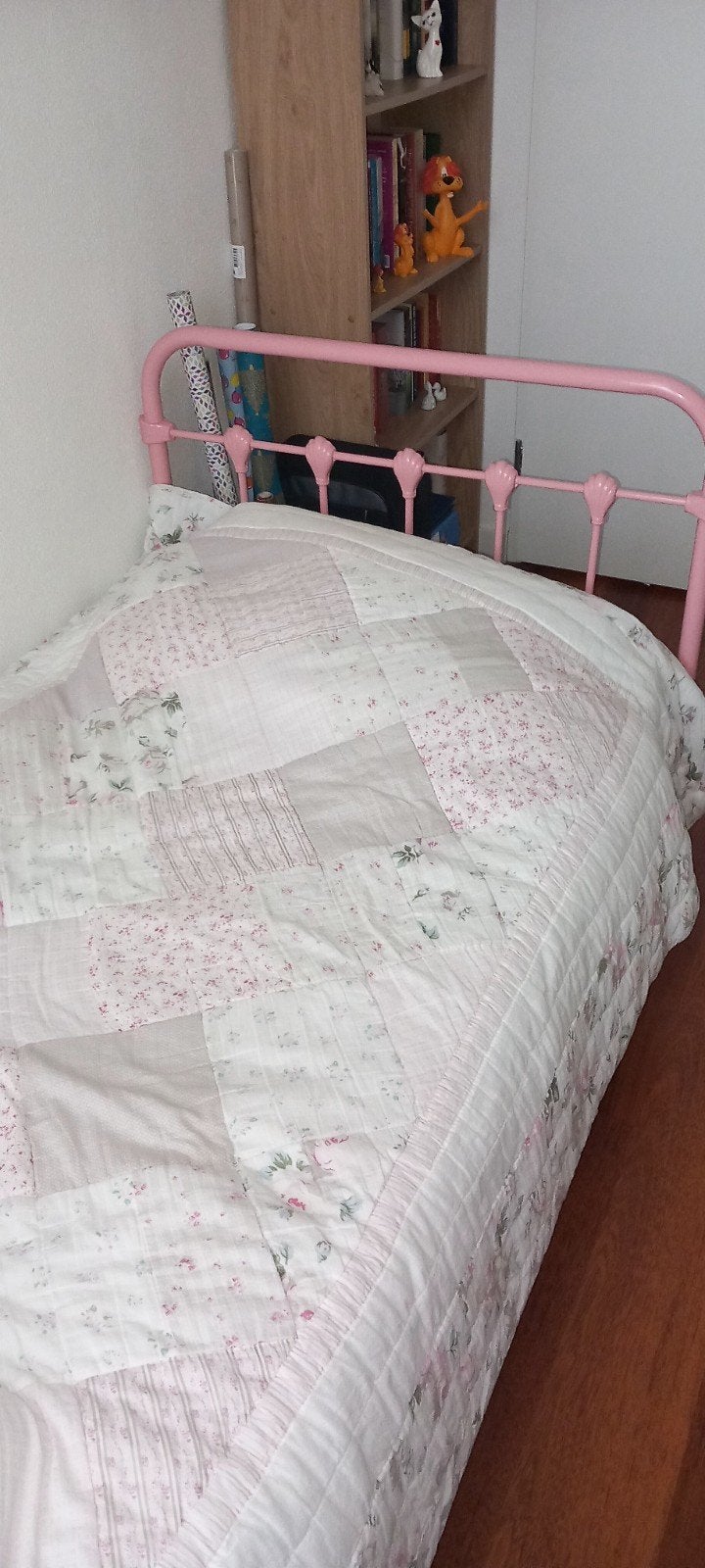 Eenpersoonsbed roze meisjesbed 200x90cm met lattenbodem, Kinderen en Baby's, Ophalen, Gebruikt