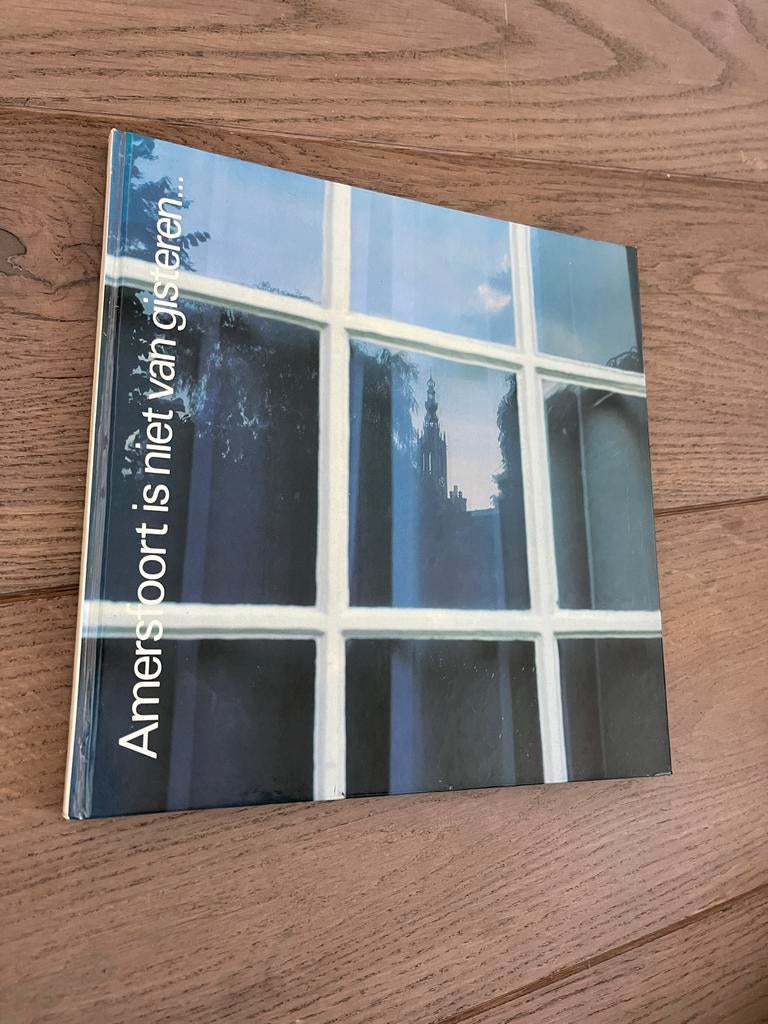 Amersfoort is niet van gisteren... - Boekwerk 1998, Boeken, Geschiedenis | Stad en Regio, Zo goed als nieuw, 20e eeuw of later