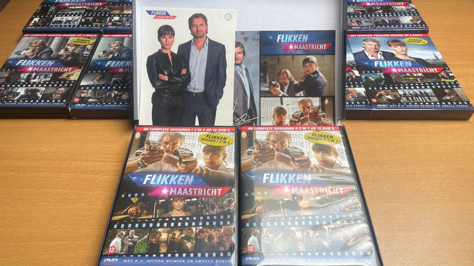 Foto 2 van Flikken Maastricht DVD boxset 17 seizoenen!