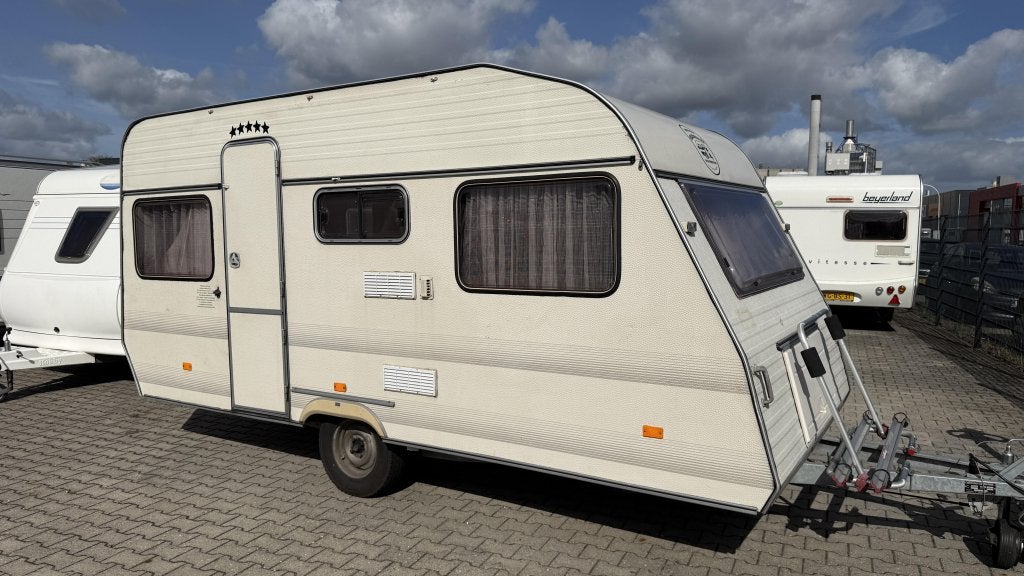 Home-Car Confort 42 bouwjaar 1992 met voortent, Bedrijf, 4 tot 5 meter, 500 - 750 kg, Fietsenrek