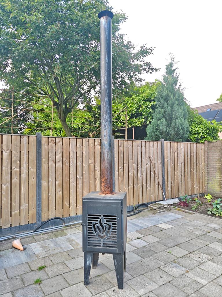 Buiten kachel, Huis en Inrichting, Kachels, Ophalen, Gebruikt, Houtkachel, Vrijstaand