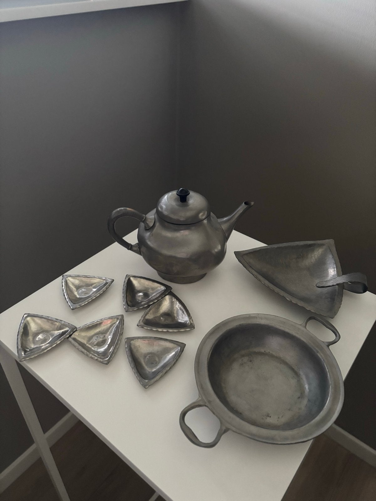 Antieke tinnen theepot en schaaltjes set, Antiek en Kunst, Ophalen of Verzenden