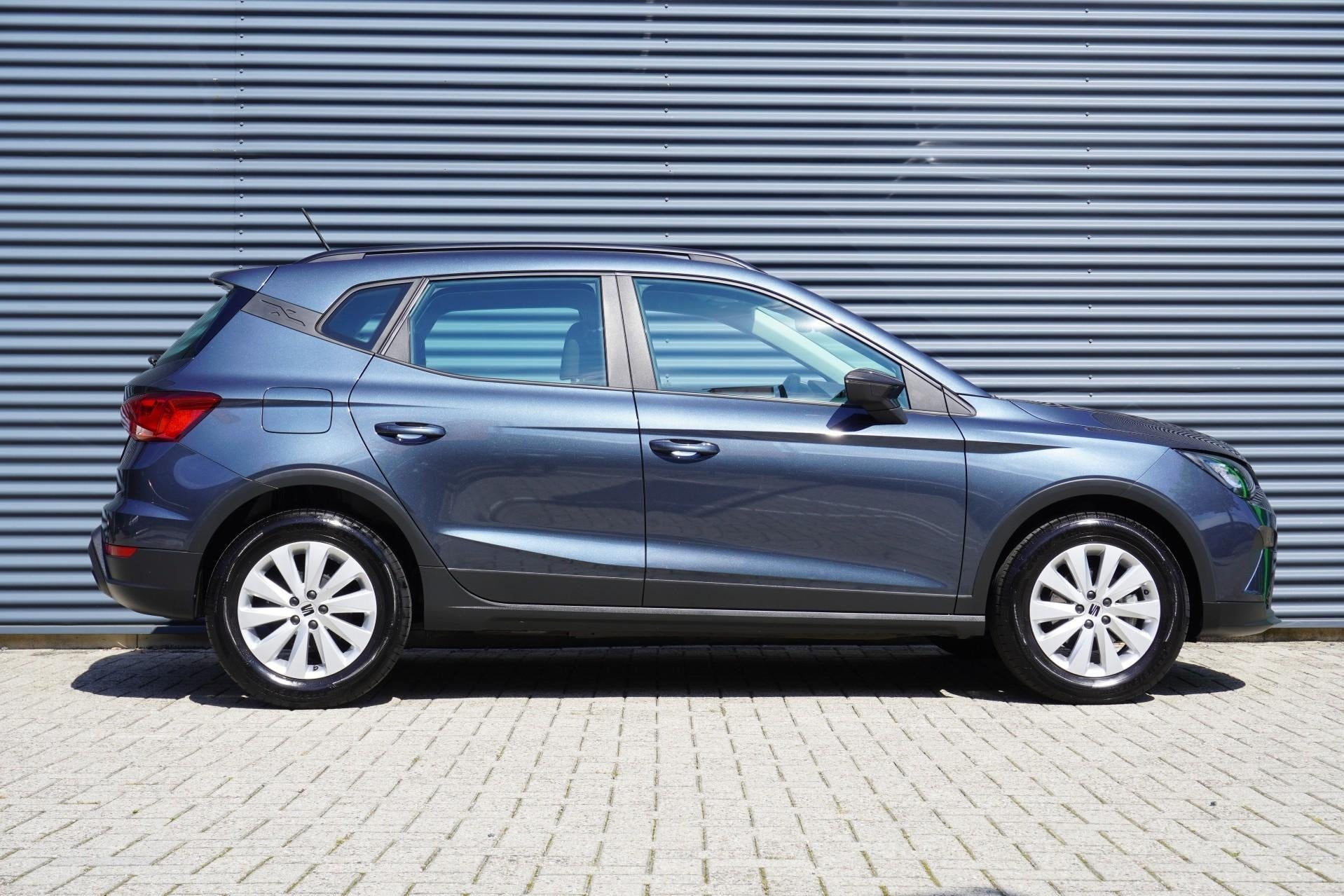 SEAT Arona 1.0 EcoTSI 95pk Style | Climatronic | FullLink |, Voorwielaandrijving, 12 maanden, Stof, Gebruikt
