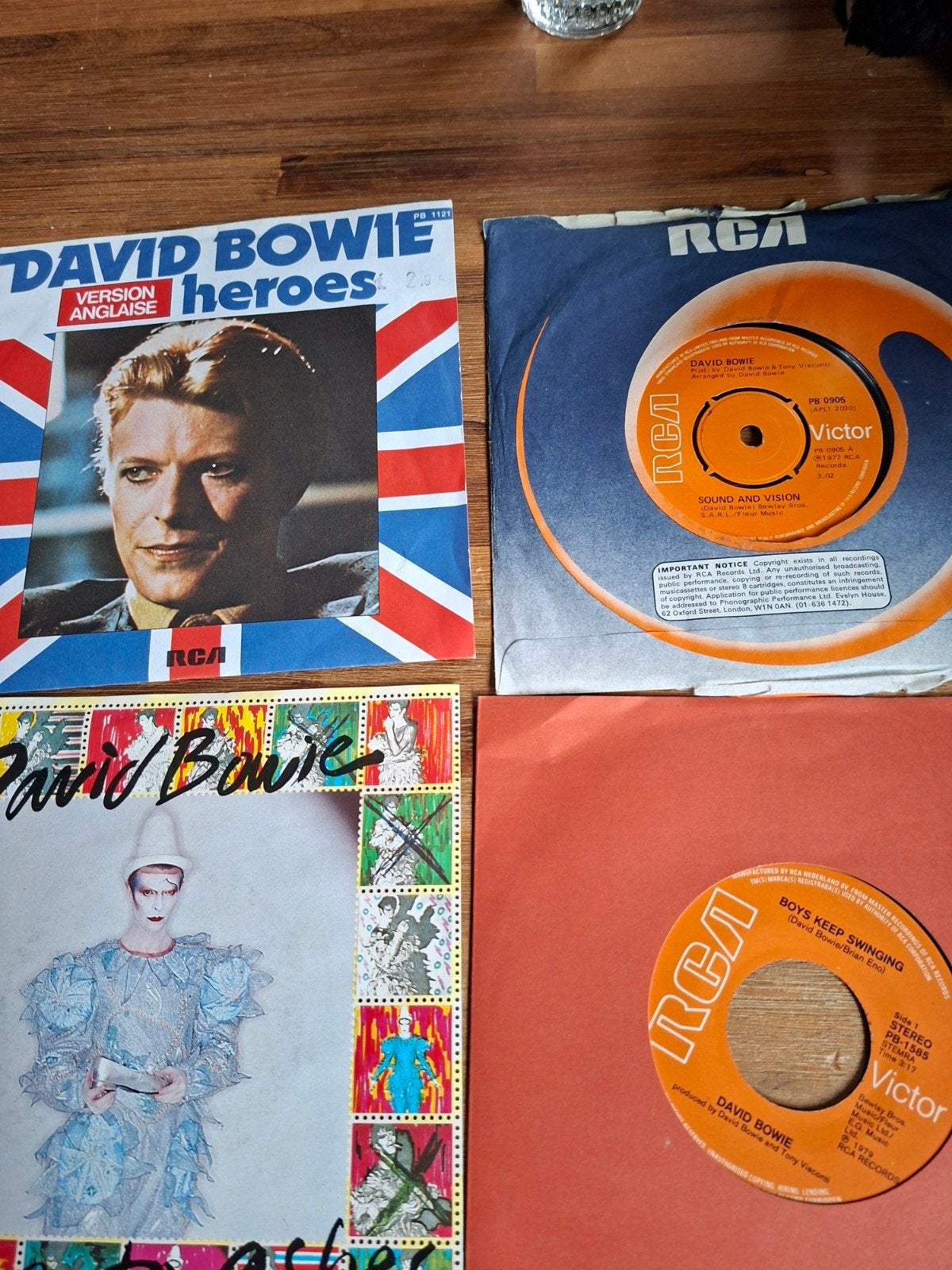 David bowie, Cd's en Dvd's, Ophalen