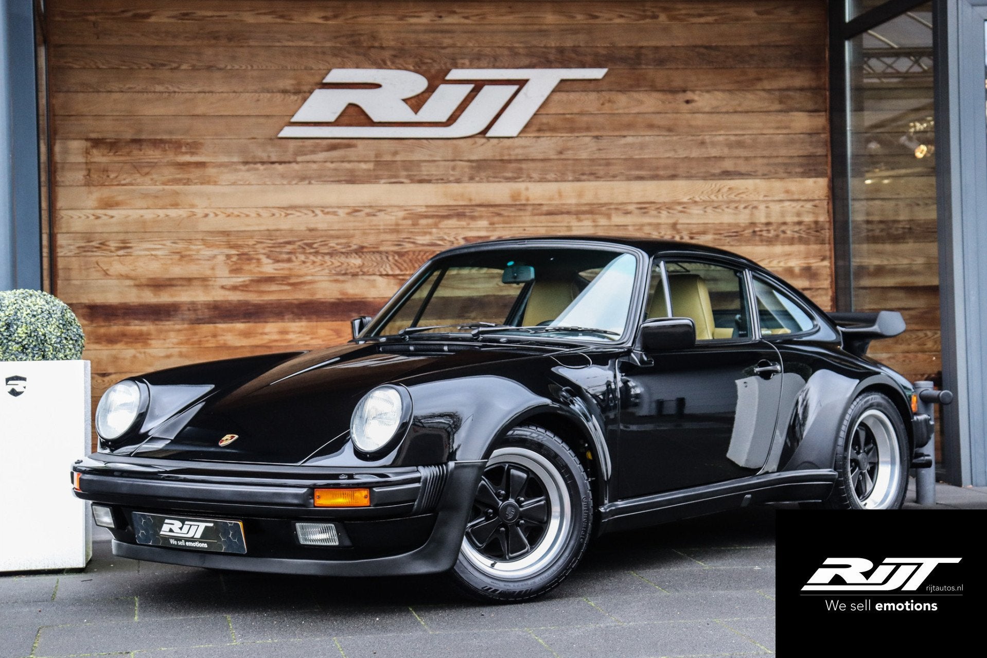 Porsche 911 930 3.3 Turbo Coupé *First paint/Collectors ite, Achterwielaandrijving, 320 pk, Zwart, 3299 cc