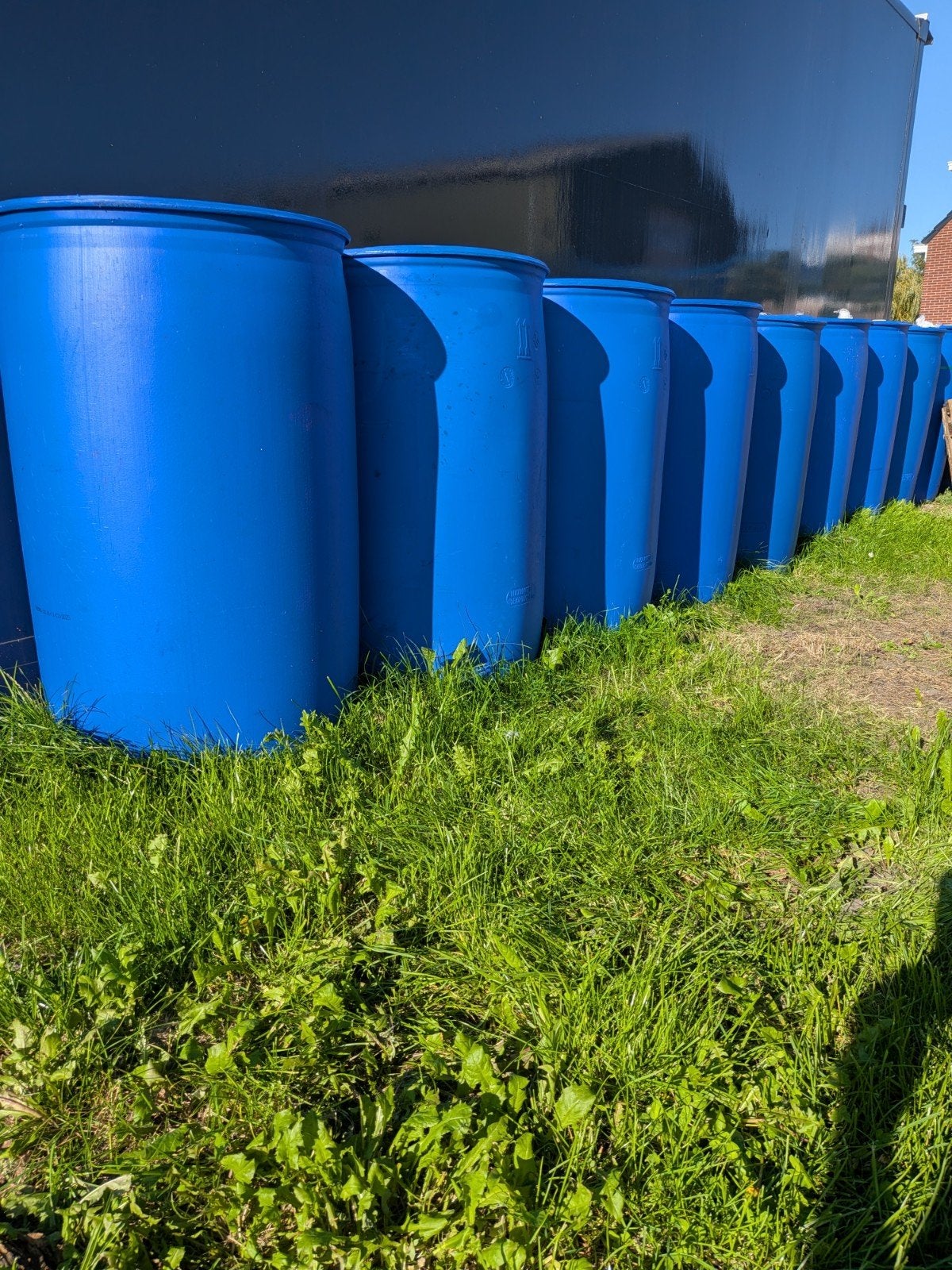 Blauwe kunststof vaten - voor opslag of regenwater regenton, Tuin en Terras, 150 liter of meer, Ophalen, Gebruikt