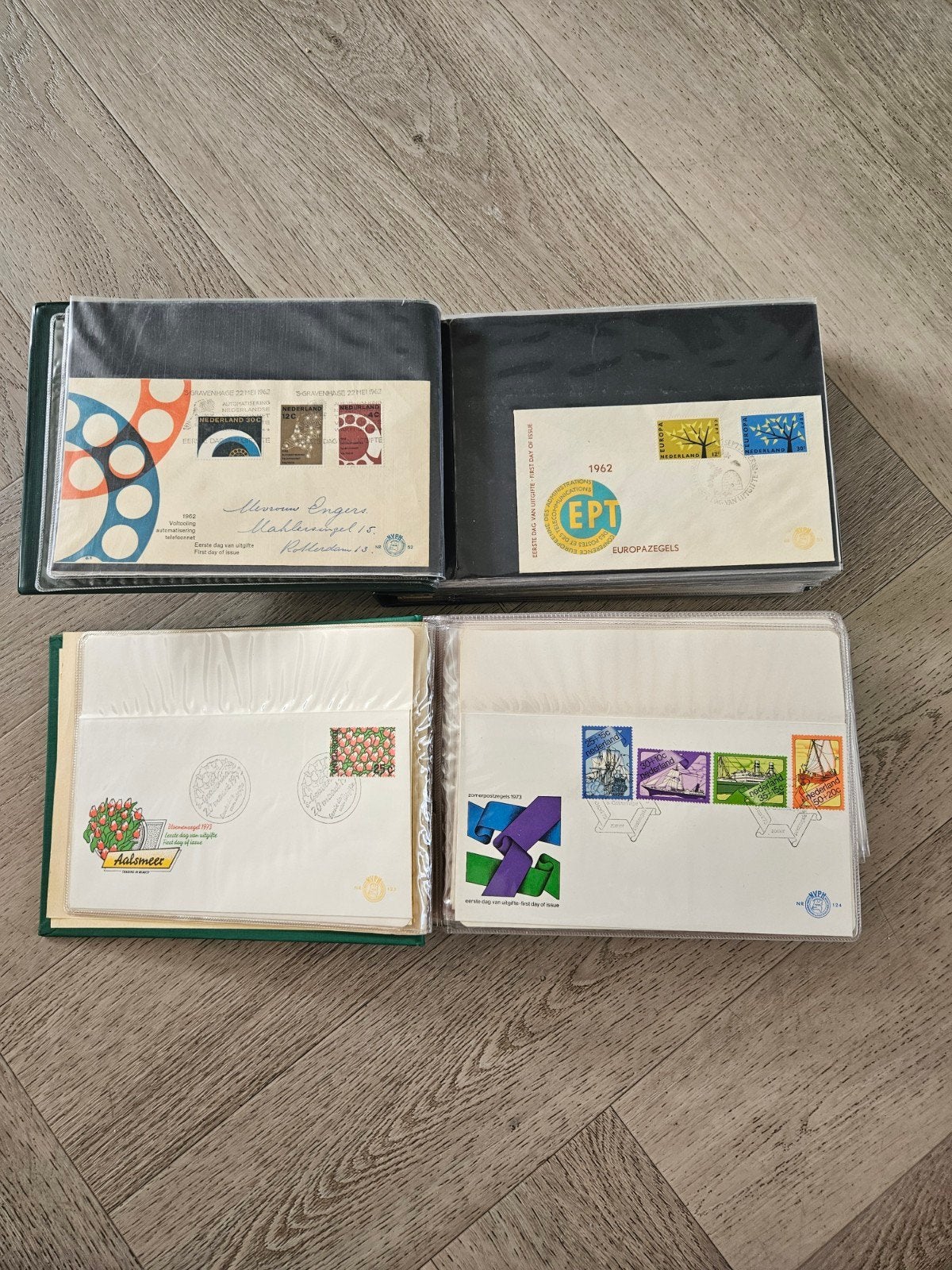 2 mappen Nederlandse eerstedagenveloppen 1963–1982, Ophalen of Verzenden, Nederland