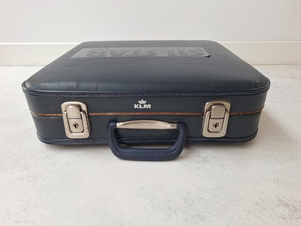 Vintage KLM stewardessen koffer, Sieraden, Tassen en Uiterlijk, Koffers, Overige materialen, Gebruikt, Minder dan 50 cm, Ophalen of Verzenden