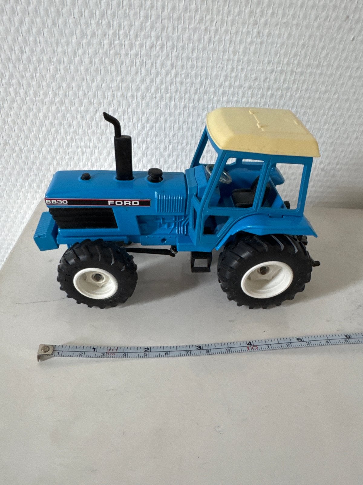 Ford 8830 Miniatuur Tractor - Zo goed als nieuw, Overige merken, 1:32 tot 1:50, Overige typen, Ophalen of Verzenden