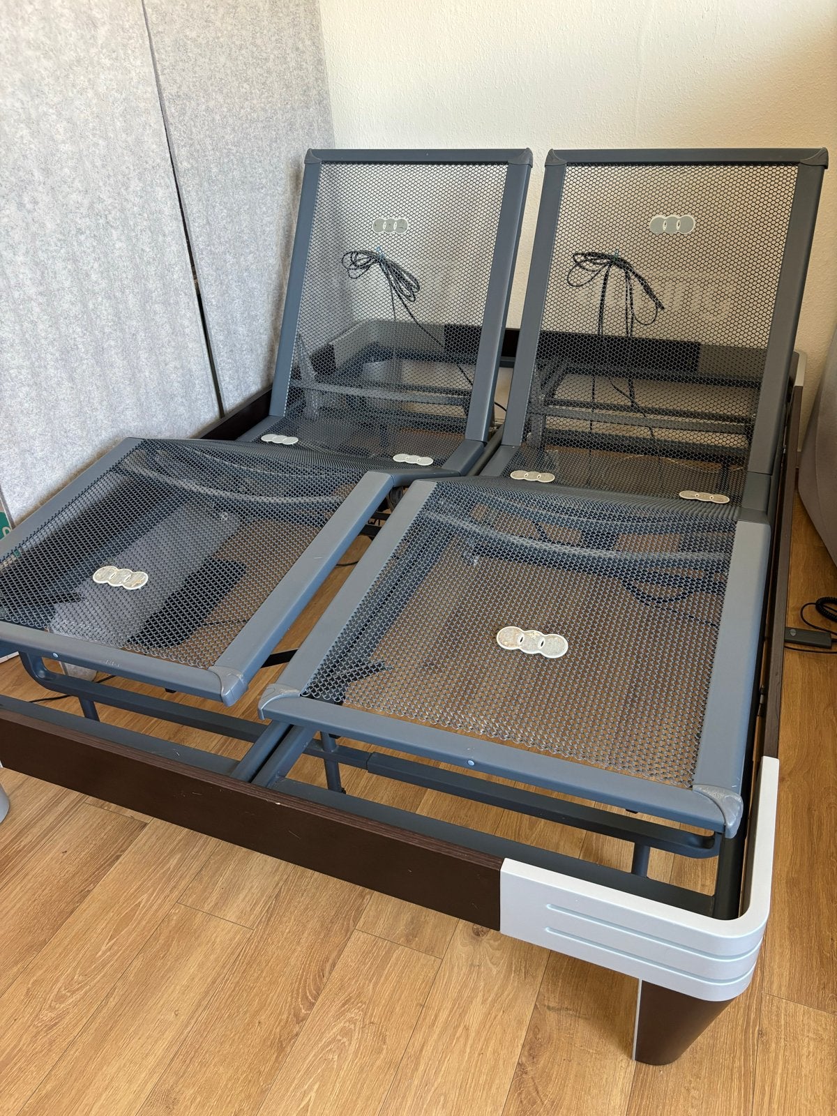 Auping 140x200 (elektrisch) Ideaal voor student of logeerbed, Ophalen, Bruin, Tweepersoons, 140 cm