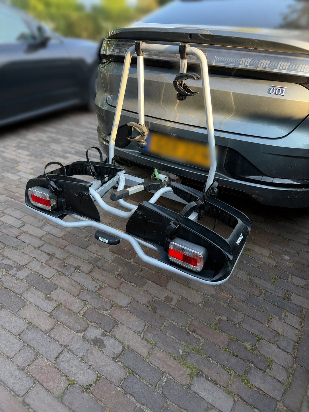 Thule EP 916 Kantelbare Fietsendrager voor 2 fietsen, Ophalen, 2 fietsen, Gebruikt, Trekhaakdrager
