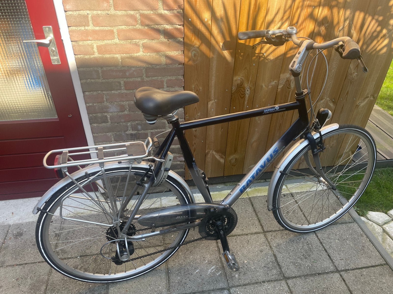 Batavus fiets met nieuwe ketting en tandwielen, Ophalen, Gebruikt, Velgrem, Versnellingen