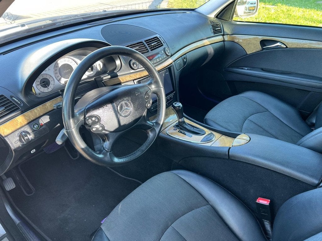 Mercedes E-klasse 200 K. Avantgarde LPG G3 Leer Automaat, Automaat, Achterwielaandrijving, Gebruikt, Zwart