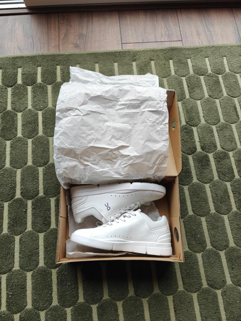 ON Womens Roger Advantage Size 41, Ophalen, Wit, Nieuw, Sneakers of Gympen